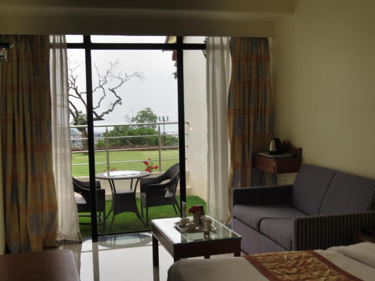 Mahābaleshwar Mango Hotels Valley View מראה חיצוני תמונה