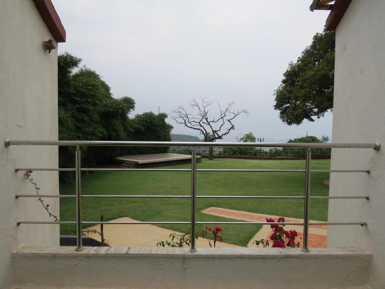 Mahābaleshwar Mango Hotels Valley View מראה חיצוני תמונה